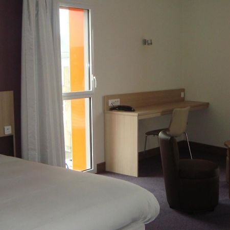The Originals Access, Hotel Cholet Gare Экстерьер фото