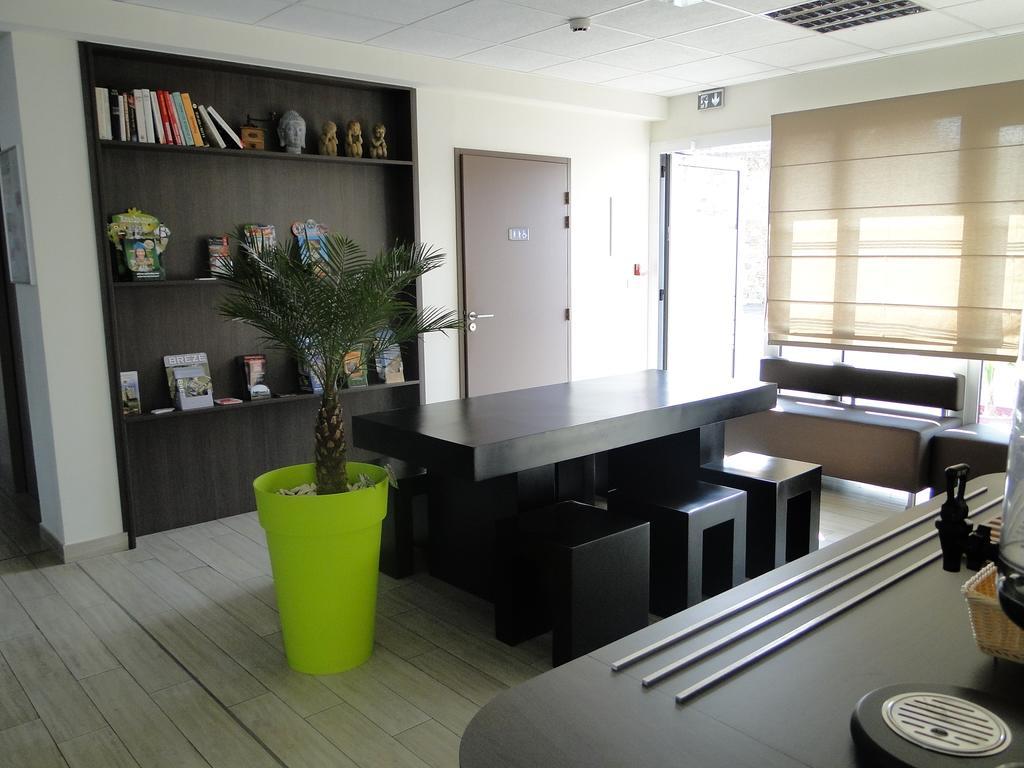 The Originals Access, Hotel Cholet Gare Экстерьер фото